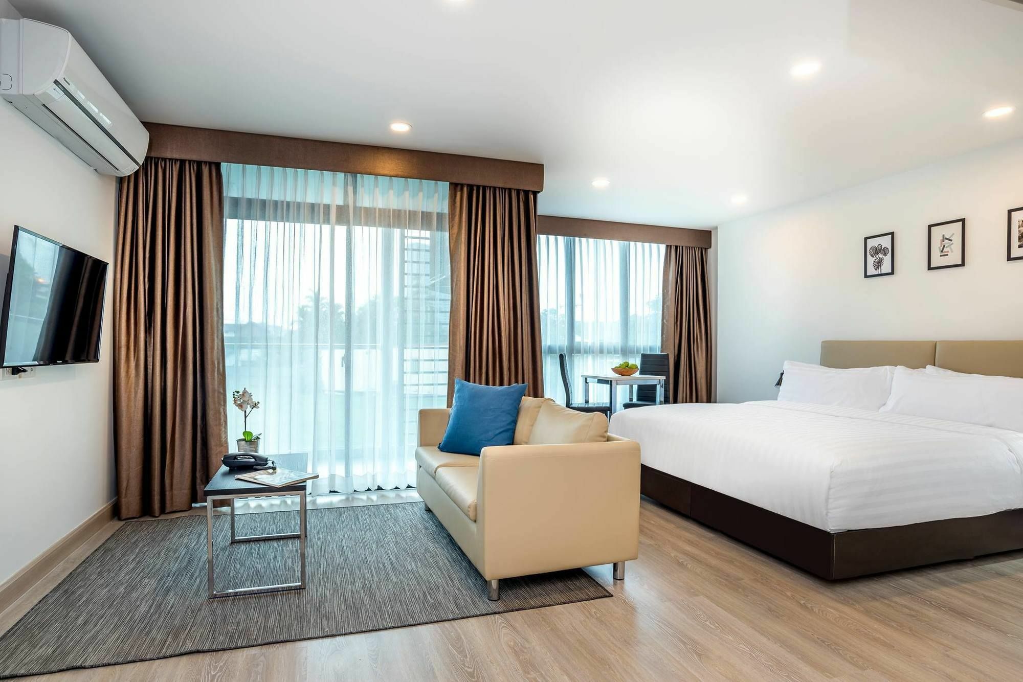 Hotel The Rizin Pattaya Esterno foto