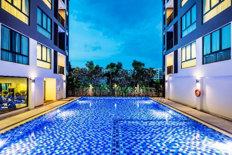 Hotel The Rizin Pattaya Esterno foto
